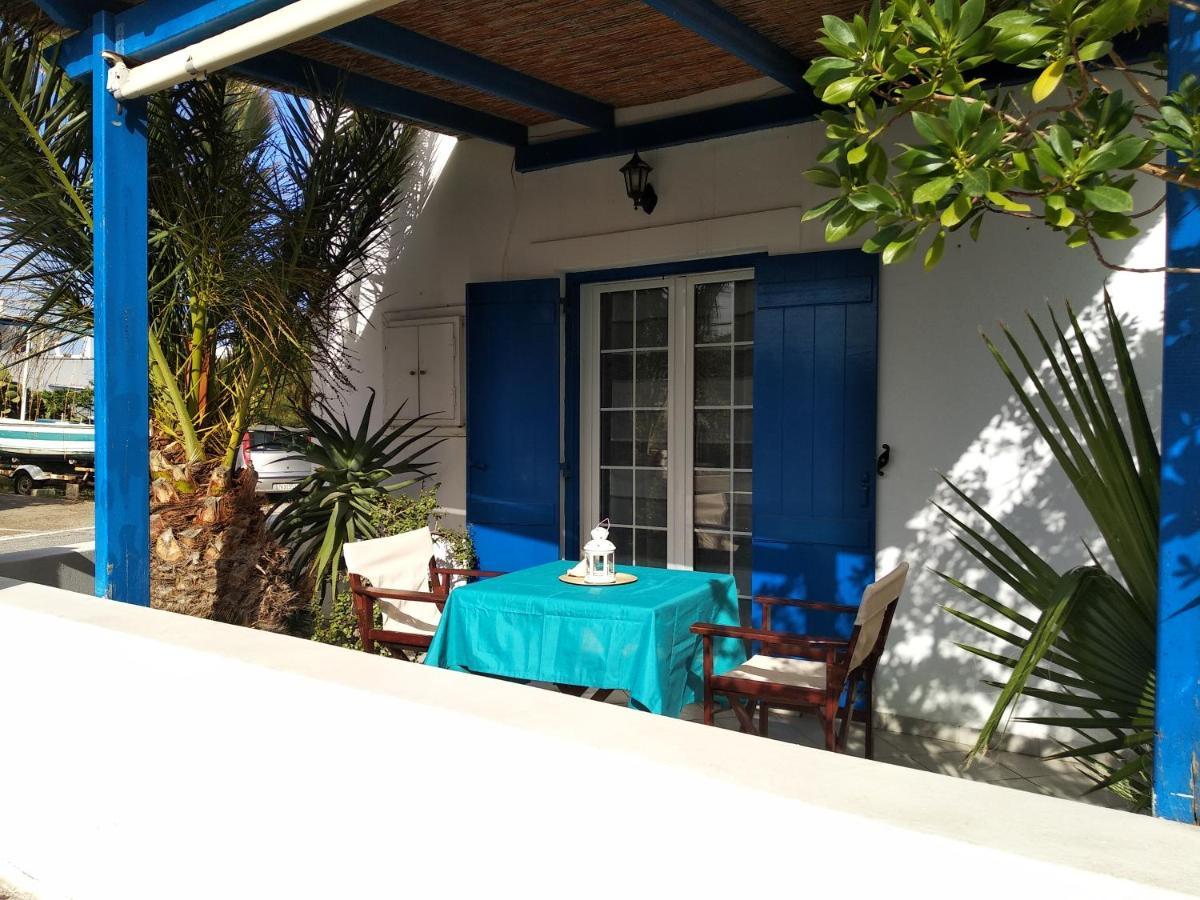 The Little Blue Avlemonas Bagian luar foto